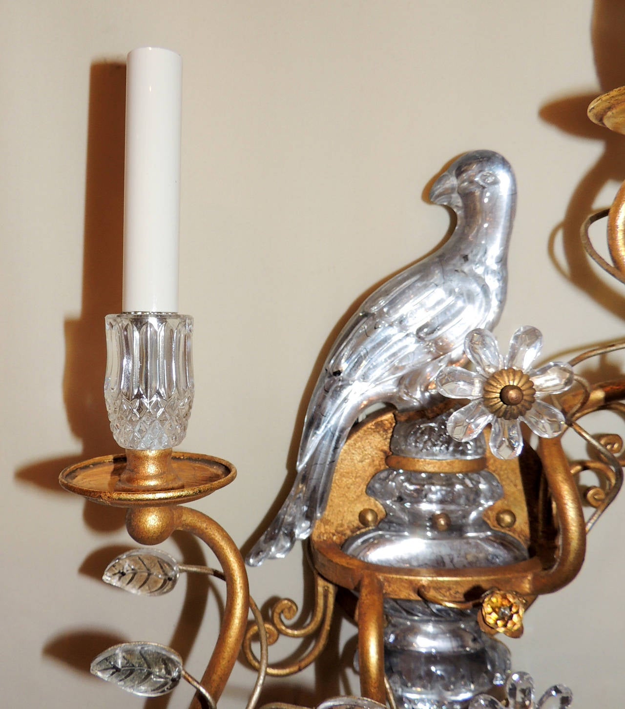 Belle Époque Wonderful Gilded Maison Bagues Glass Rock Crystal Style Parrot Bird Sconce