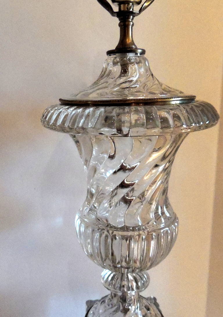 Elegent Pair Of Baccarat Style Crystal Urn Form Swirl Lamps on Black Marble Base In Excellent Condition In Roslyn, NY