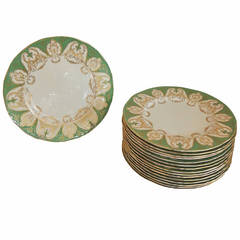Set of 16 Royal Worcester Green and Gilt Scalloped Dinner Plates