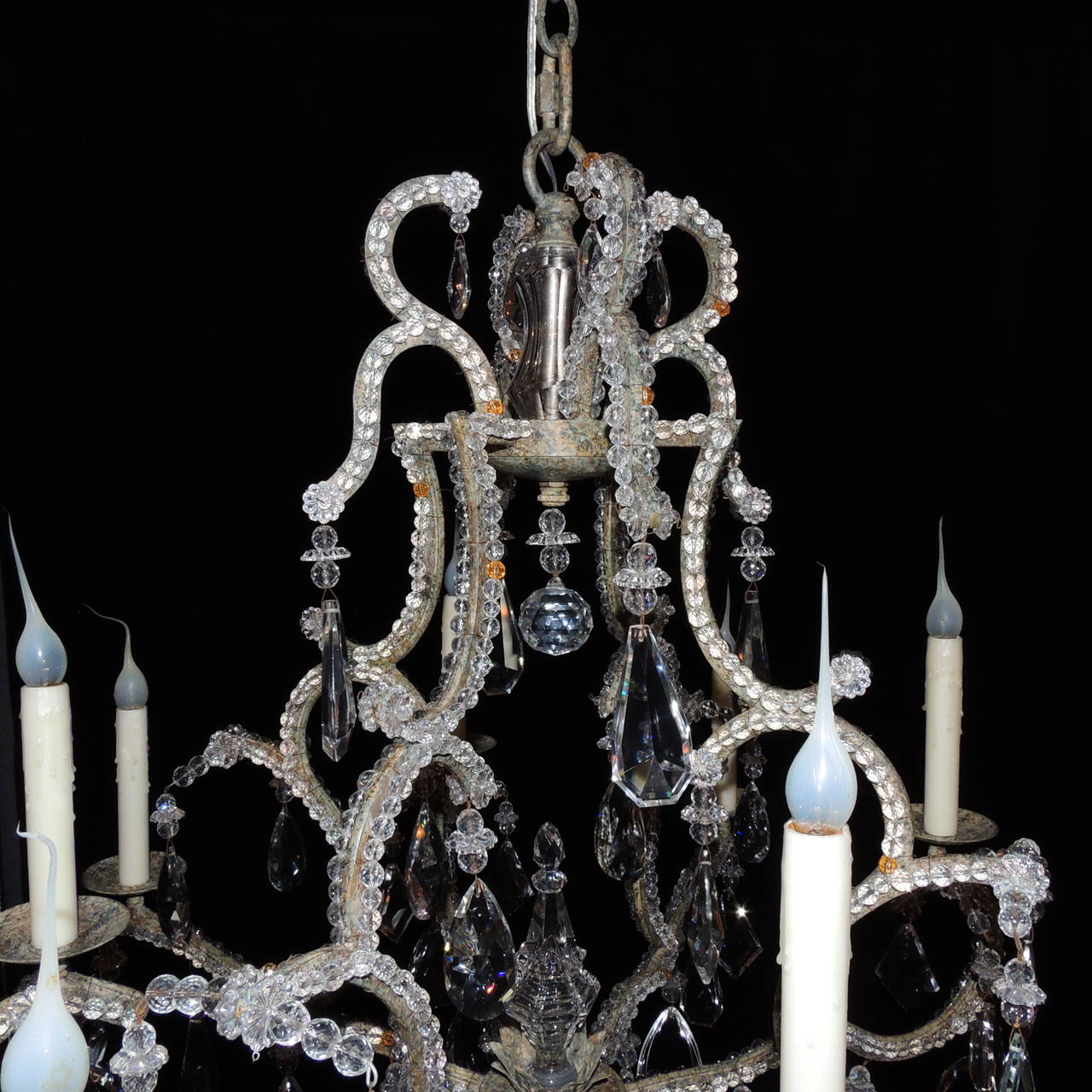 20th Century Wonderful French Bagues Style Beaded Eight-Light Crystal Transitional Chandelier