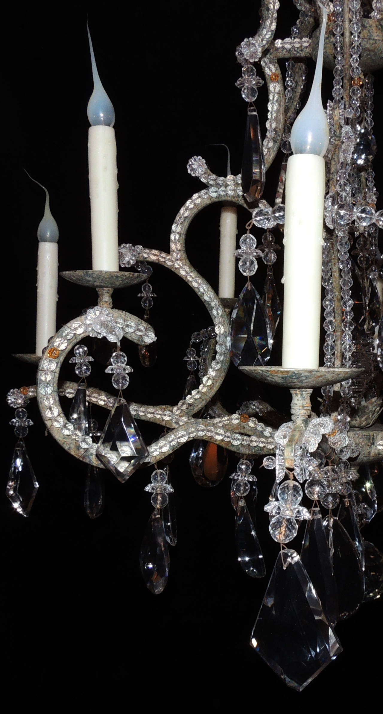 Wonderful French Bagues Style Beaded Eight-Light Crystal Transitional Chandelier 2