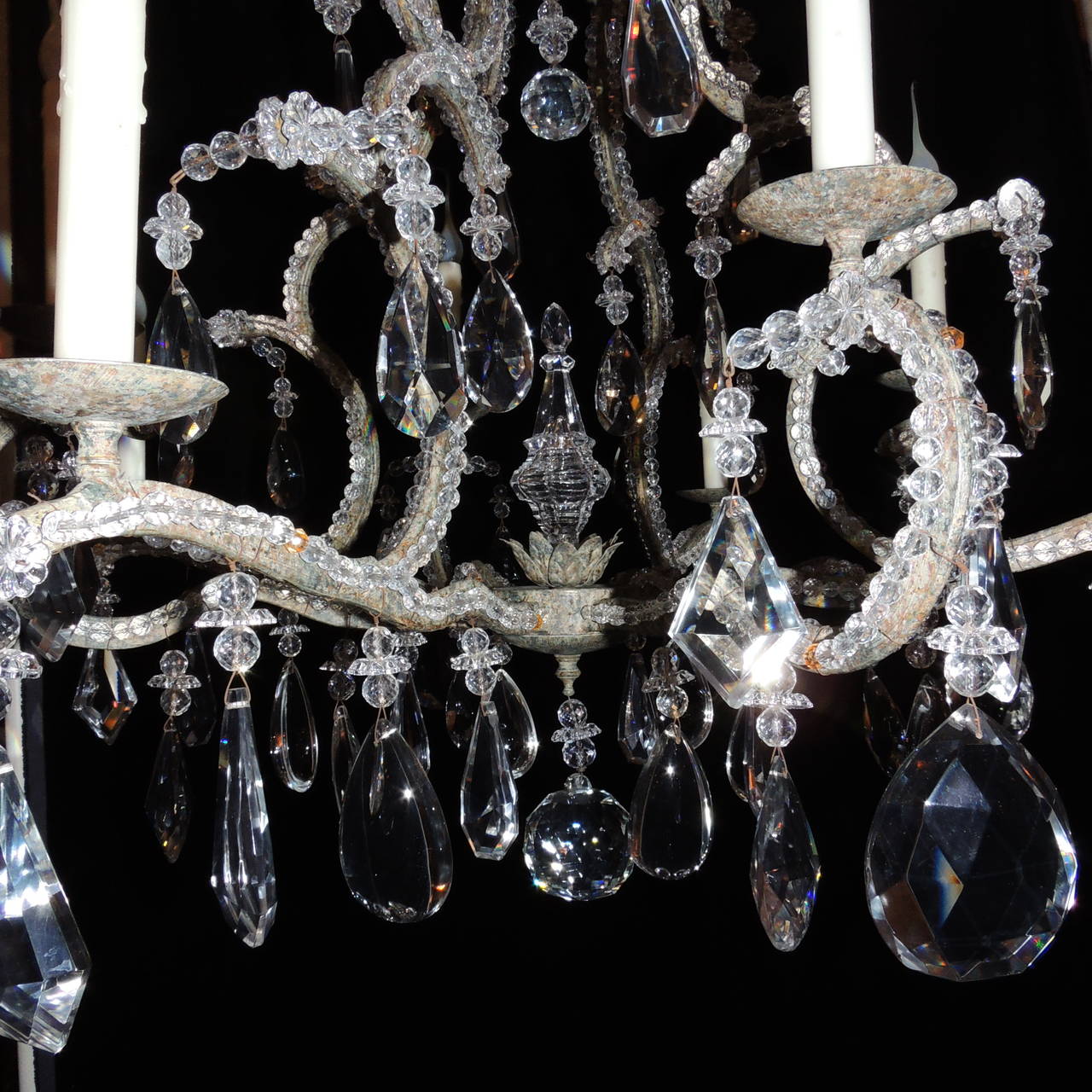 Wonderful French Bagues Style Beaded Eight-Light Crystal Transitional Chandelier 4