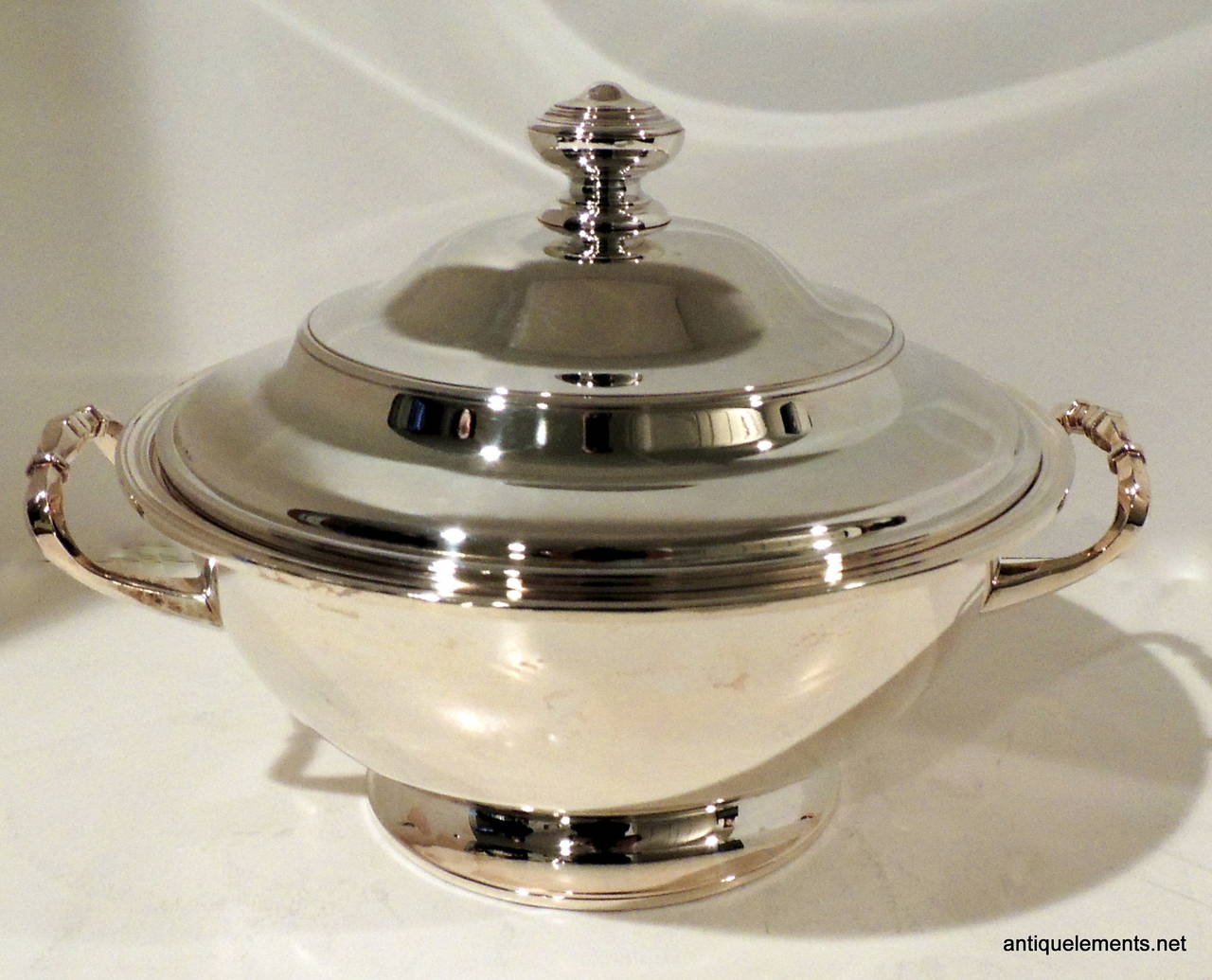 This pair of large silver plated Christofle tureens are perfect for the buffet or for a wonderful presentation on your table. A large 10.25 inches across and a depth of approx. 9 inches, these tureens will hold a large quantity of items and with the