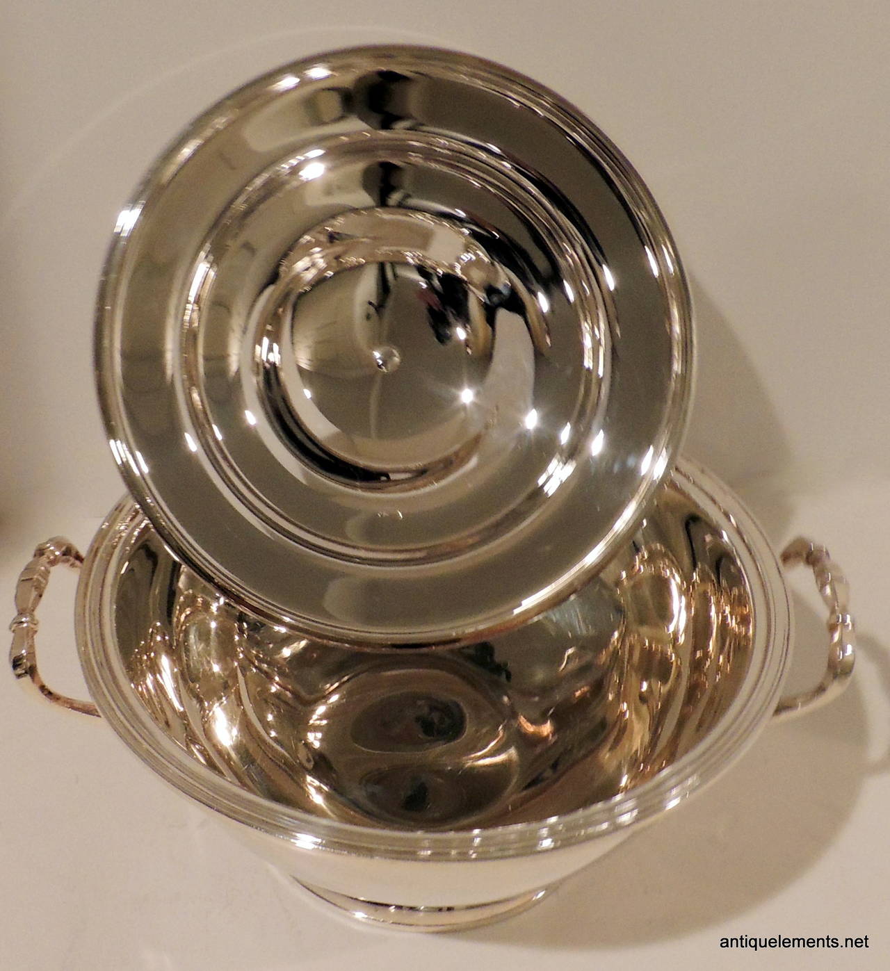 Wonderful & Elegant Pair Of Silver Plated Christofle Covered Serving Tureens 2