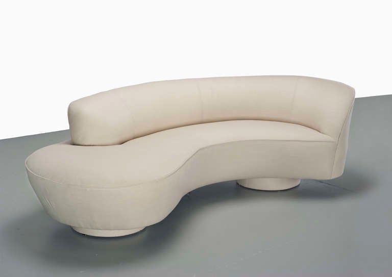 Vladimir Kagan sofa For Sale 1