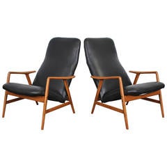 Pair of Black Leather Kontur Chairs by Alf Svensson for DUX