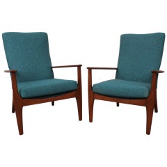 Retro Pair of English Mid Century Modern Lounge Chairs by Parker Knoll.