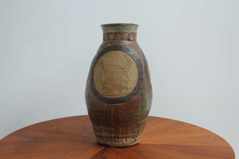Primitive style Mid-Century Modern ceramic vase with green, black and brown toned glaze accent. Heber Matthews, Sam Haile influence Sgraffito decoration. English studio made.