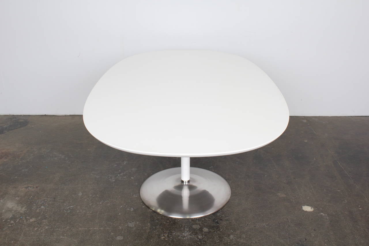 Mid-Century Modern Danish Oval Dining Table 3