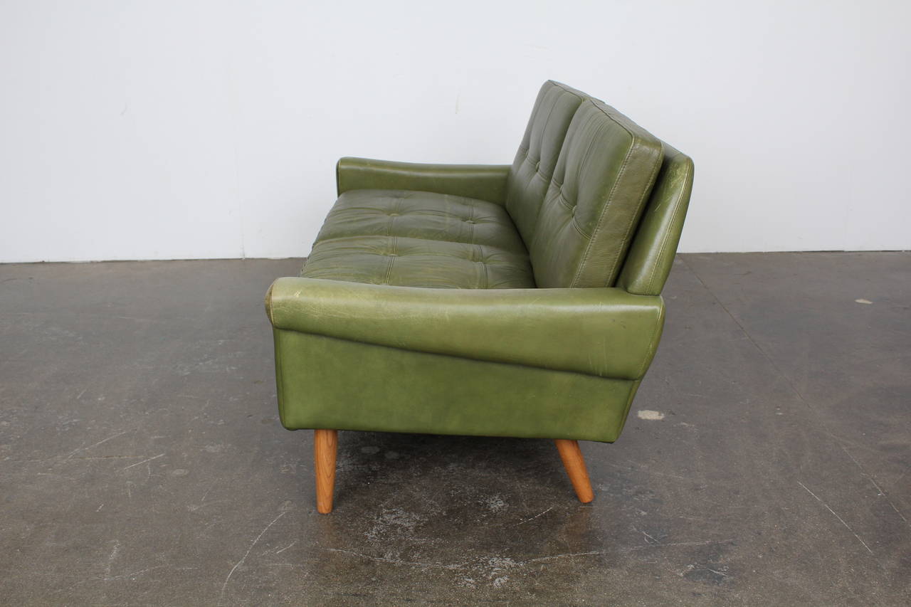 Mid-20th Century Mid-Century Modern Green Leather Loveseat by Skippers Mobler