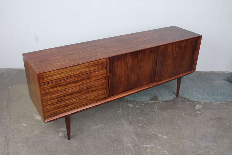 Gunni Omann, model 18 Danish Mid Century Modern Rosewood Sideboard 3