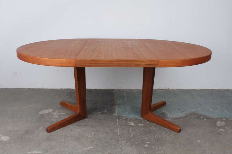 Danish Modern Teak Pedestal Table. 2