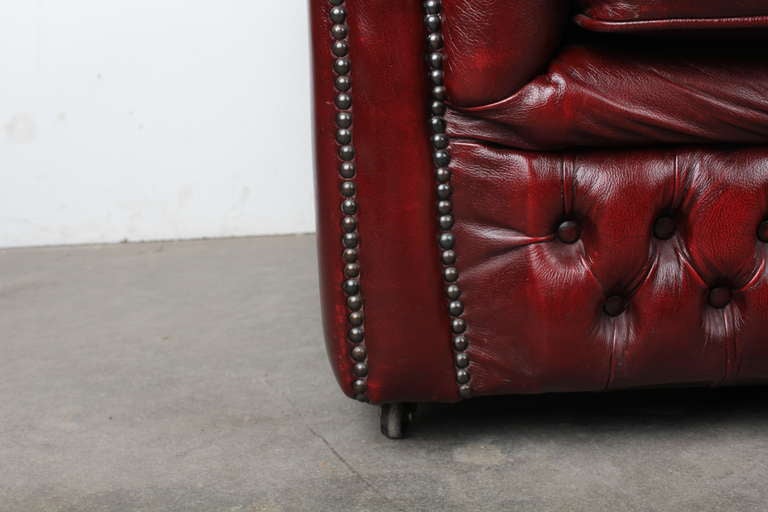 English Vintage Leather Chesterfield 1