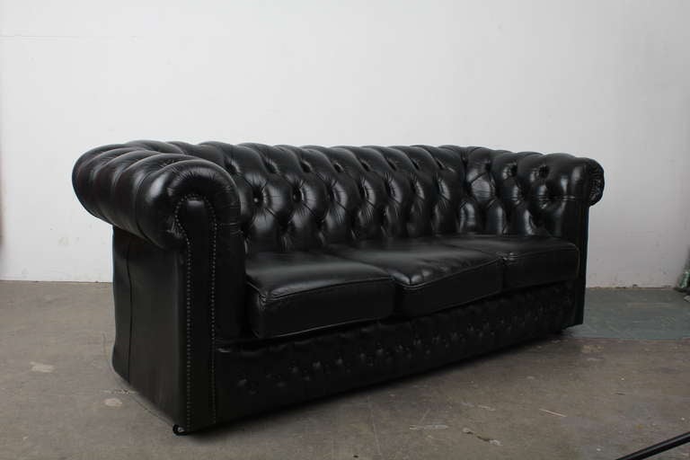 English Vintage Black Leather Chesterfield Sofa 2