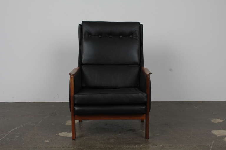 Mid-Century Modern Black Leather Midcentury Modern Danish Lounge Chair