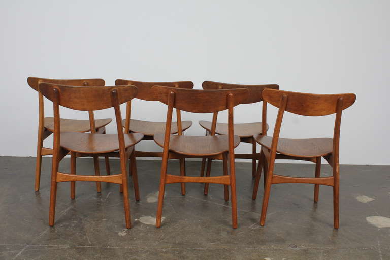 Mid-20th Century Set of 6 Hans Wegner Ch-30 dining chairs.