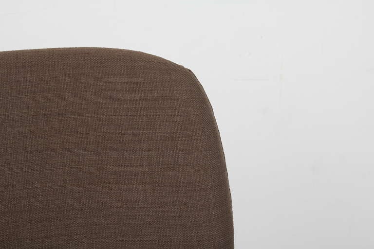 Late 20th Century Mid Century Modern Swivel Lounge Chair