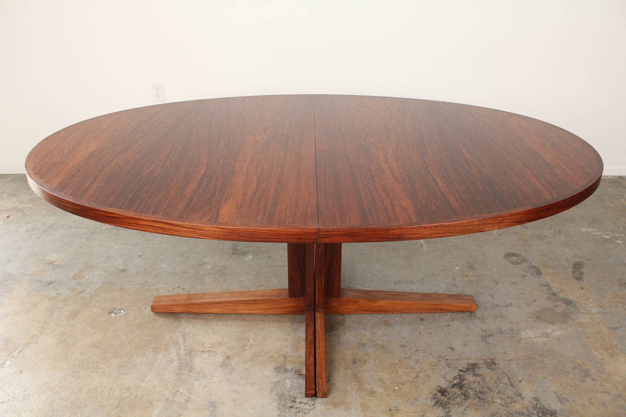 Oval Rosewood Mid Century Dining Table by John Mortensen In Excellent Condition In North Hollywood, CA