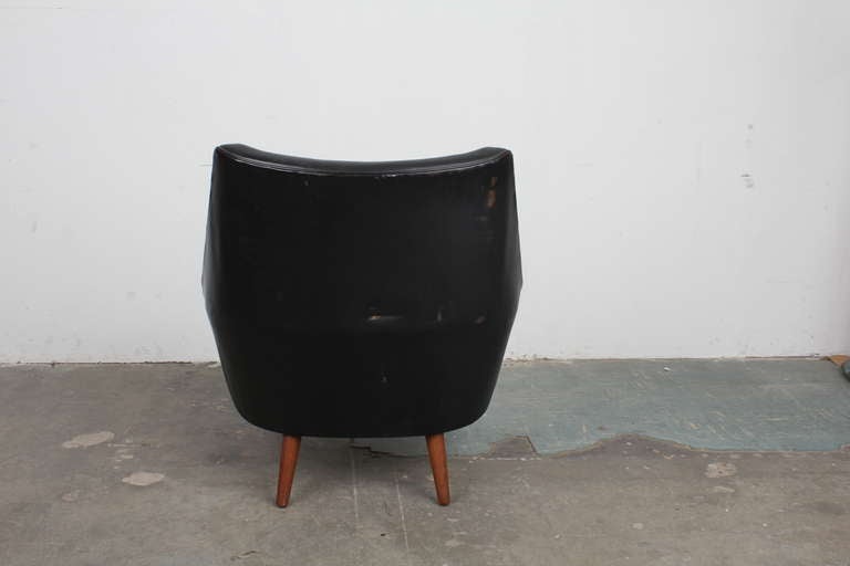 Black Leather Mid Century Modern Lounge Chair 2