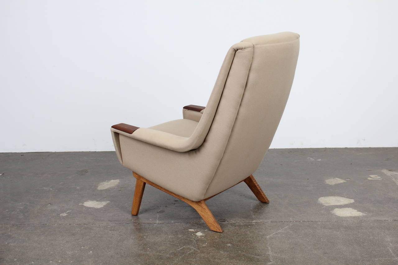 Danish Mid-Century Modern Tall Lounge Chair with Teak Arm Accents In Excellent Condition In North Hollywood, CA