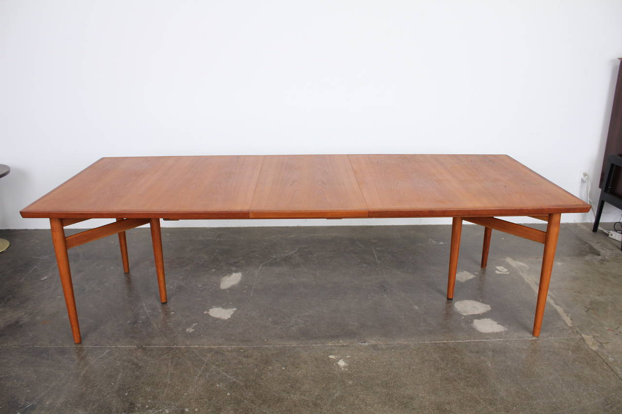 arne vodder dining table