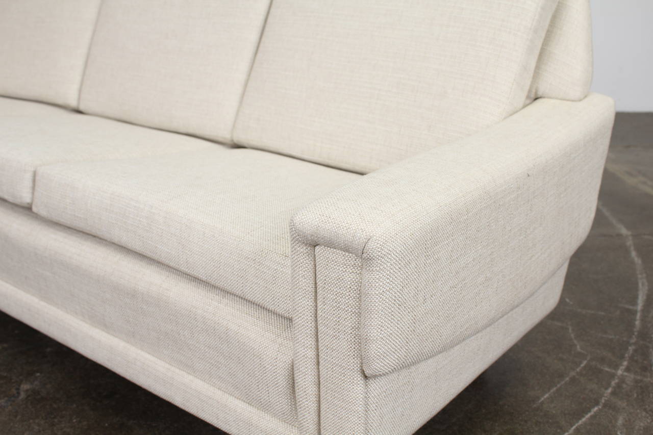 Off-White Danish Three-Seat Sofa with Rosewood Legs 2