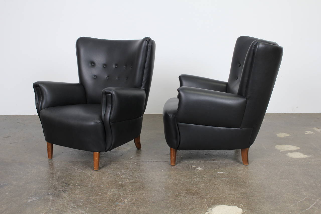 Pair of Black Leather Tufted Danish 1950s Lounge Chairs In Excellent Condition In North Hollywood, CA