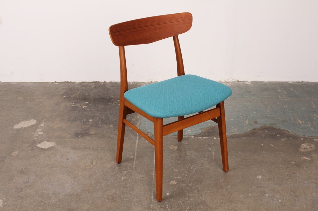 Teak Set of 4 Danish mid century modern teak and oak dining chairs