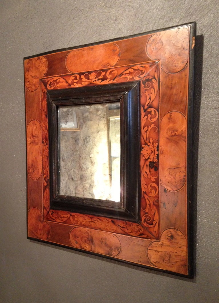 17th french marquetry mirror In Good Condition In Isle sur la Sorgue, Provence