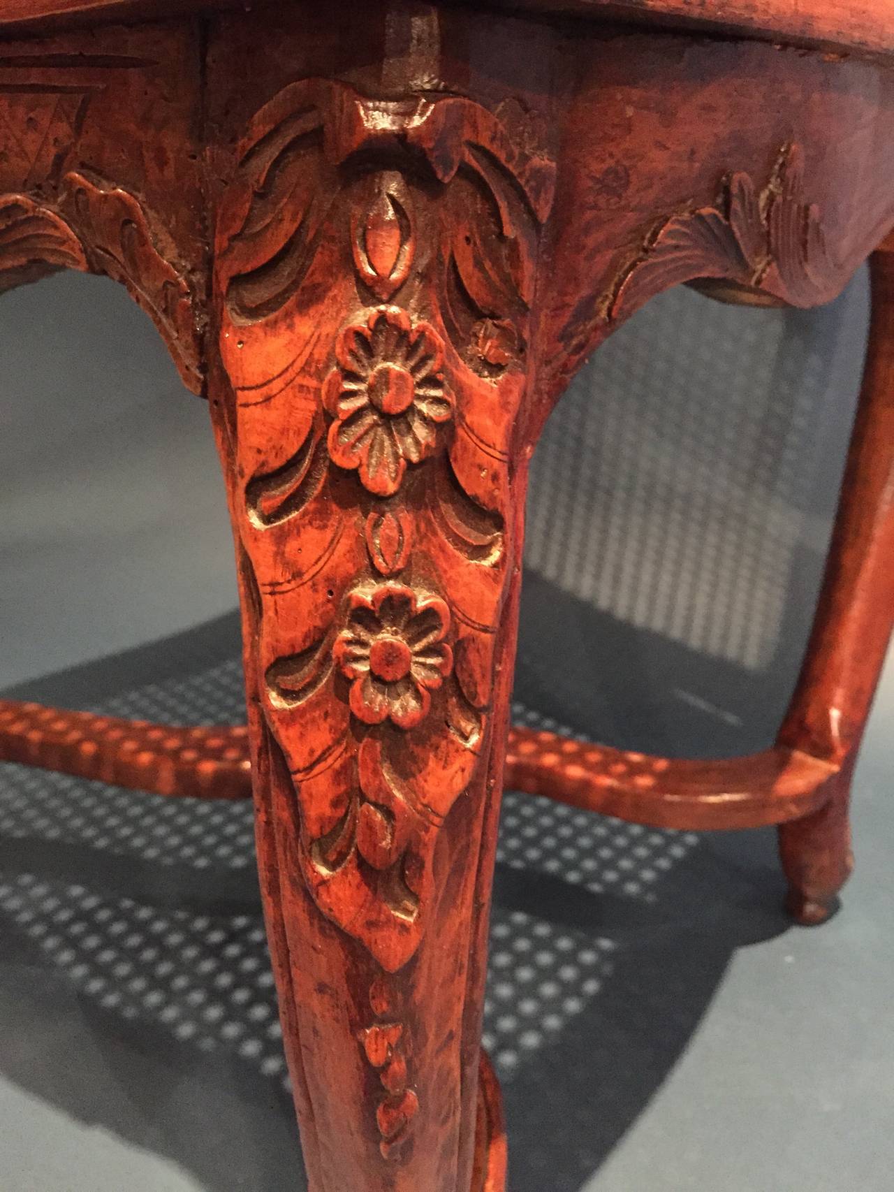 French Suite of Six Chairs, Paris Régence Period, circa 1720 For Sale 4