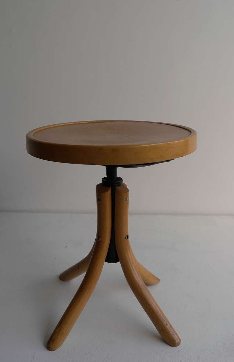 Mid-20th Century Beechwood Adjustable Thonet piano Stool