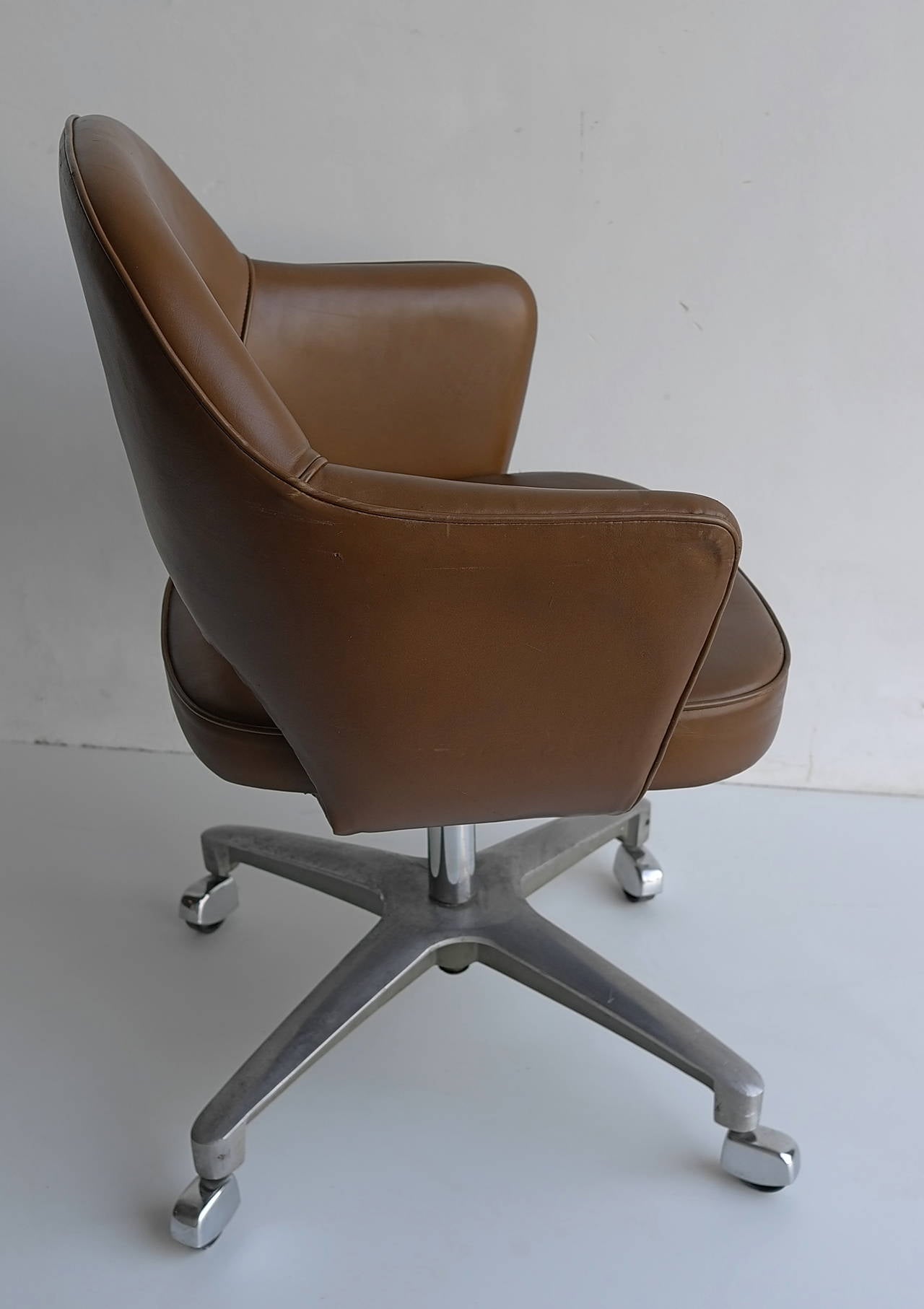 American Eero Saarinen Swivel Office Armchair for Knoll