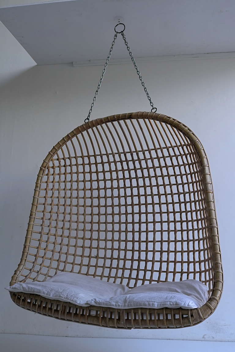Rare Two-Seat Rattan Hanging Egg Chair 1