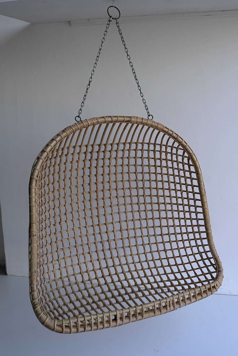 Mid-20th Century Rare Two-Seat Rattan Hanging Egg Chair