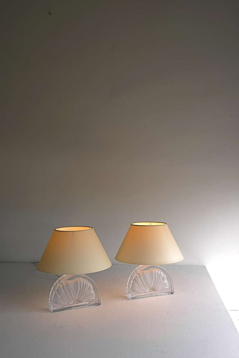 Pair of Fossil Crystal Table Lamps by Daum France In Excellent Condition In Den Haag, NL