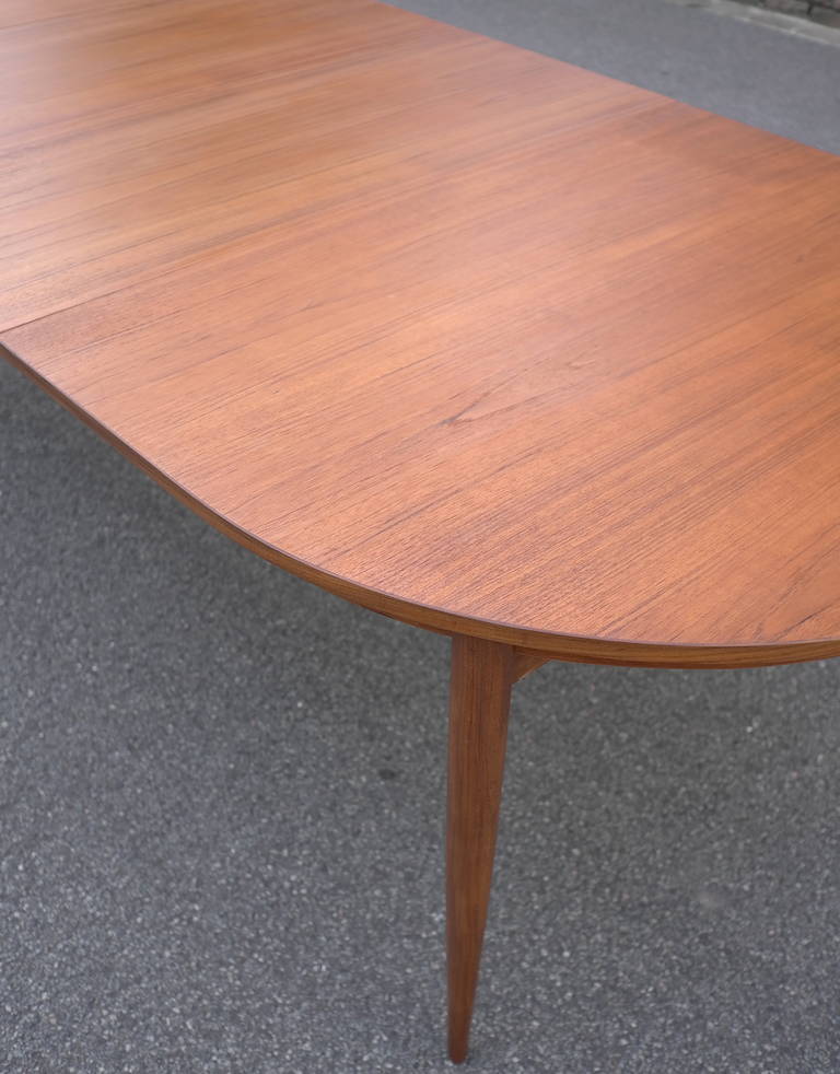 Mid-Century Modern Oswald Vermaercke for V-Form Adjustable Dining Table