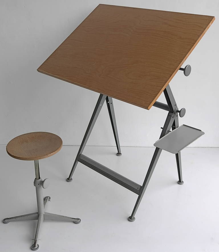 Friso Kramer Industrial drawing table, Ahrend de cirkel 1960s

Friso Kramer was born in Amsterdam in 1922. After studying successively at the Montessori School, the Industrieschool and the Elektrotechnische School, he followed a course in interior