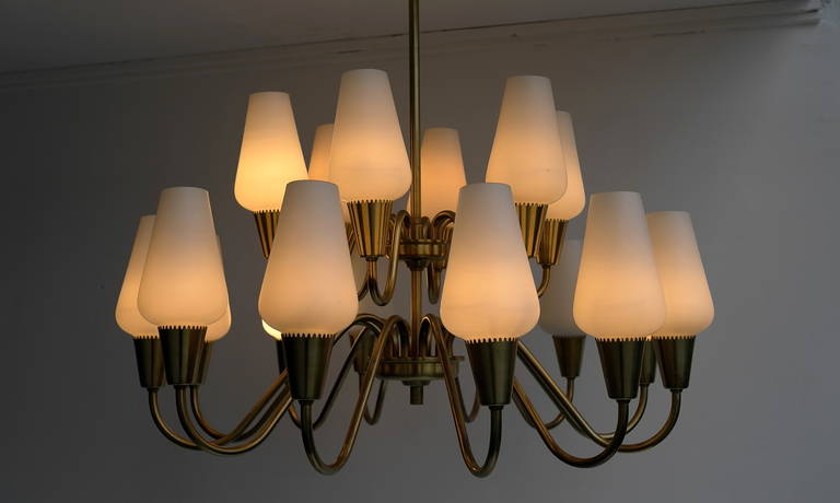 Mid-20th Century Brass and Opaline Glass Chandelier, Finland, 1960s
