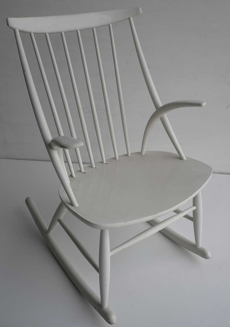 Illum Wikkelso white rocking chair, Denmark 1958