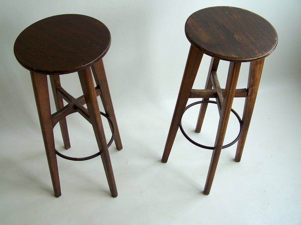 French 1950's bar stools in the style of Pierre Jeanneret In Good Condition In Den Haag, NL