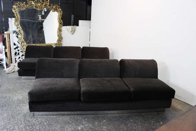 Pair of Roger Sprunger Mohair Sofas In Excellent Condition In Dallas, TX