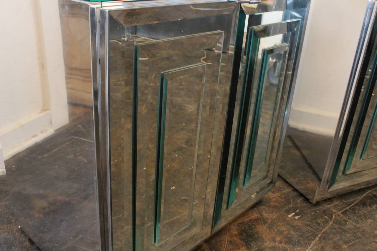 Pair of Ello Mirrored Nightstands In Good Condition In Dallas, TX