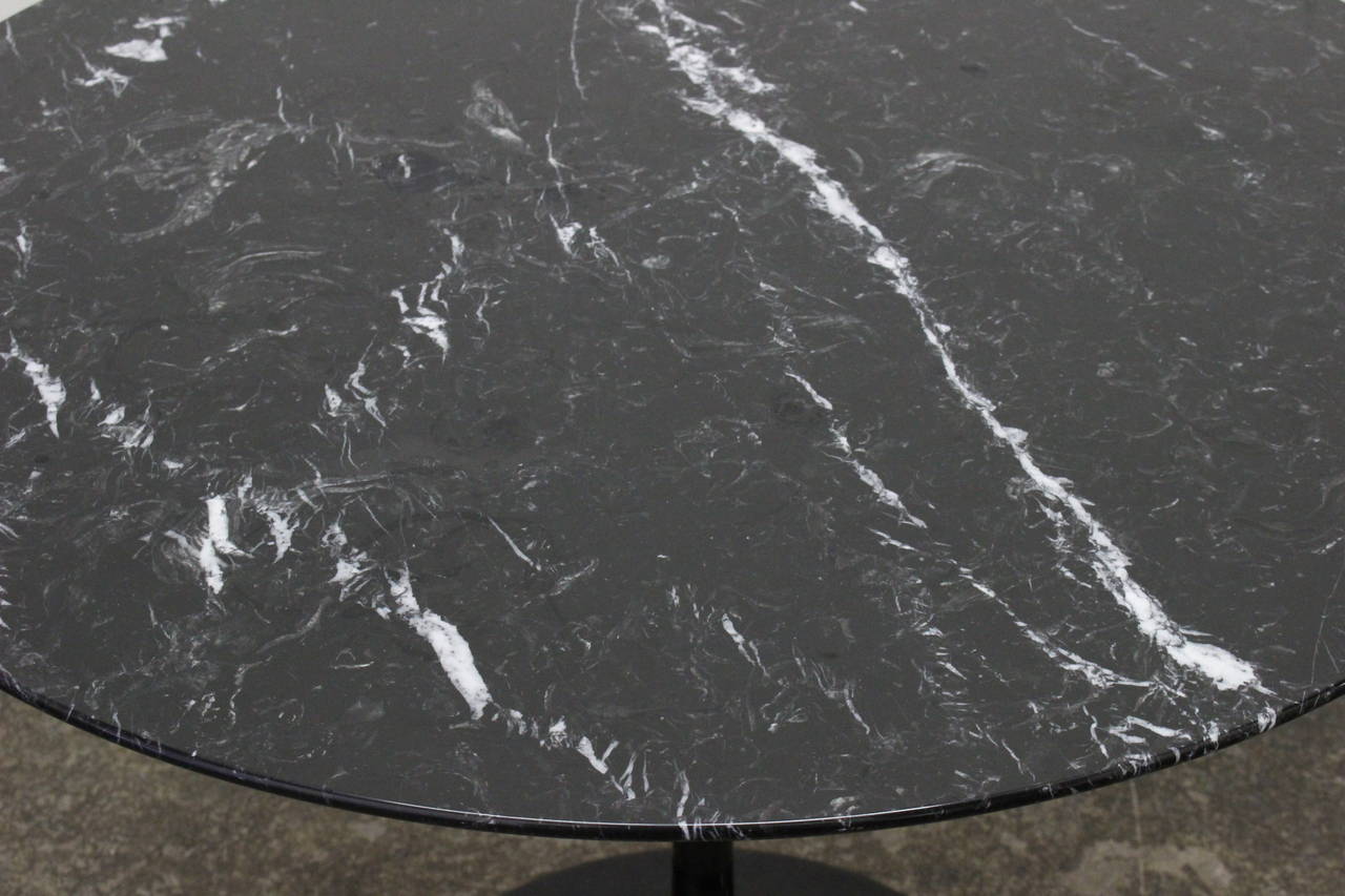 Black Marble Tulip Table by Saarinen In Good Condition In Dallas, TX