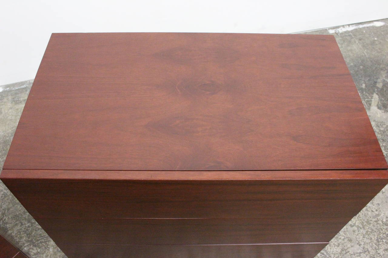 Pair of Milo Baughman Rosewood Nightstands In Excellent Condition In Dallas, TX