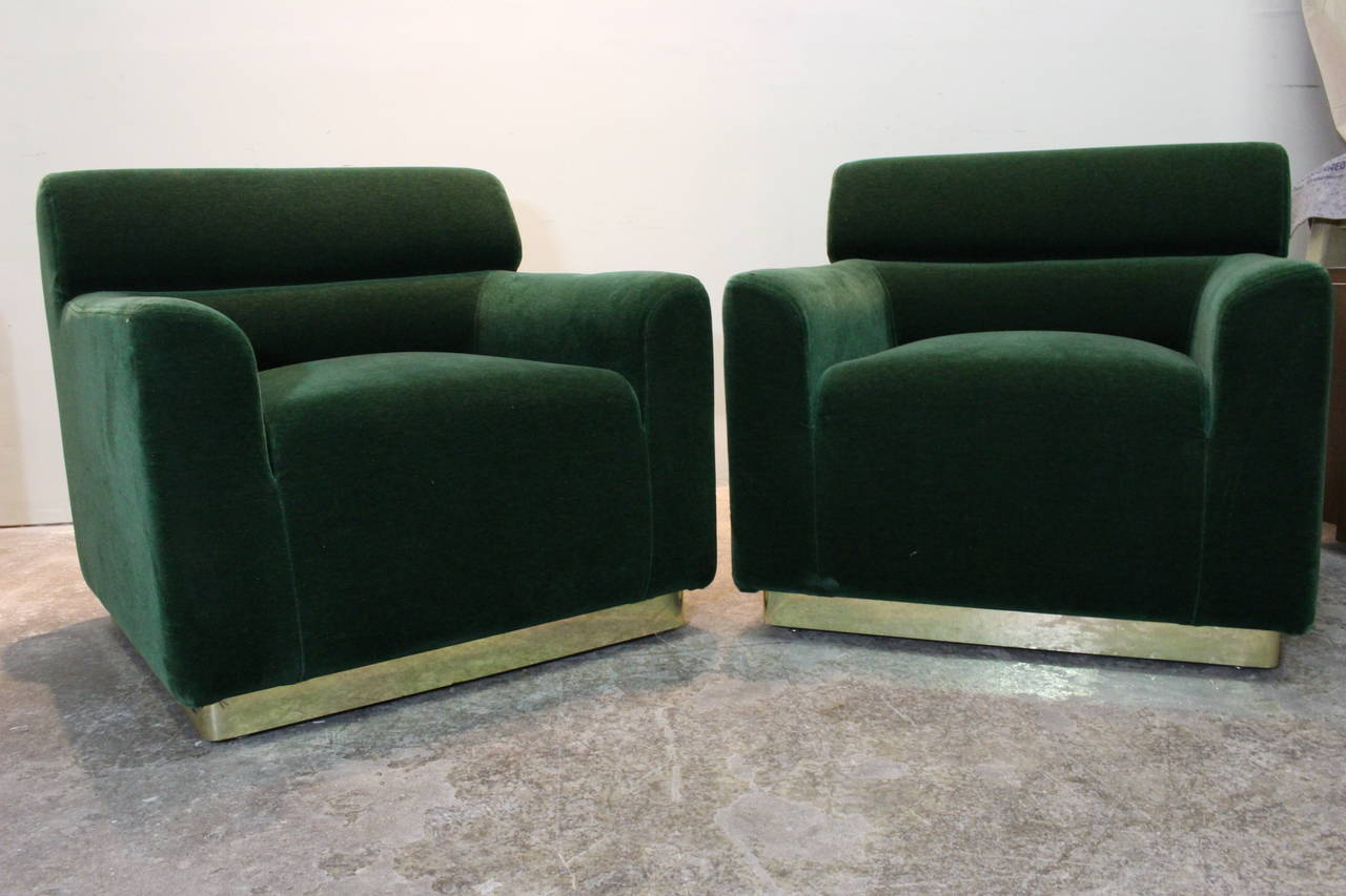 Pair of 70s Emerald Green Mohair Club Chairs In Good Condition In Dallas, TX
