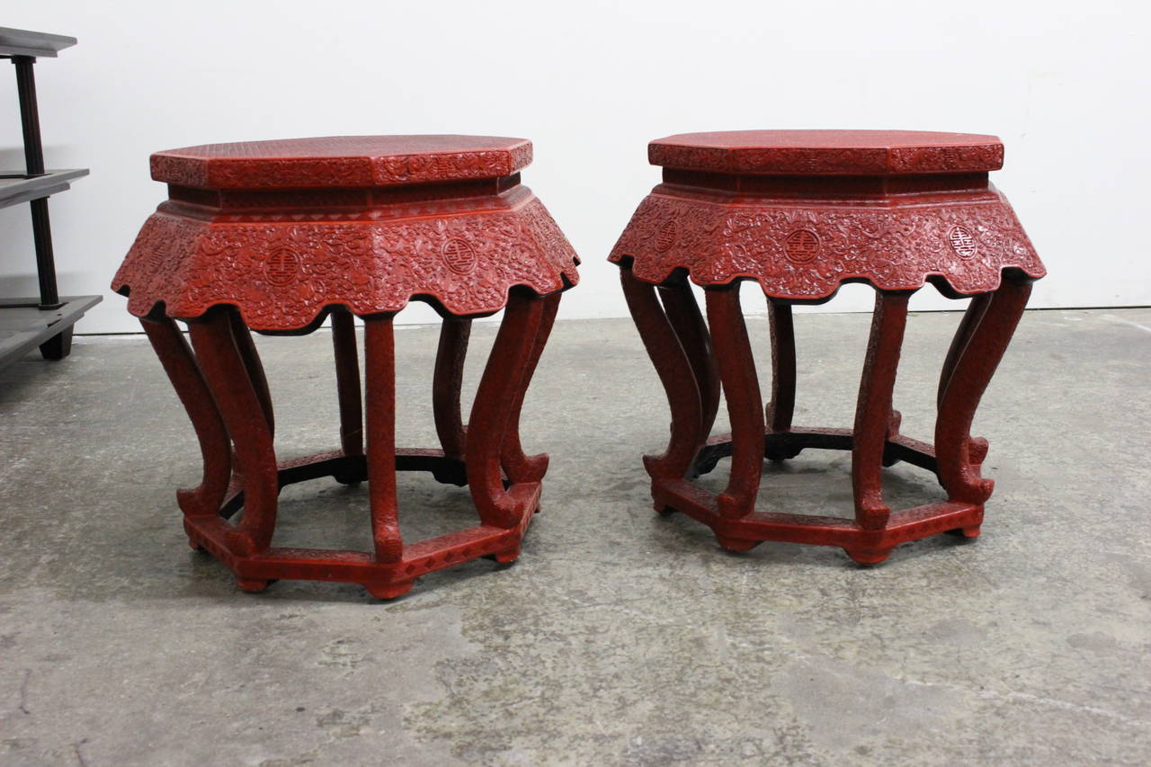 Pair of Octagonal Red Lacquer Asian Stools In Excellent Condition In Dallas, TX