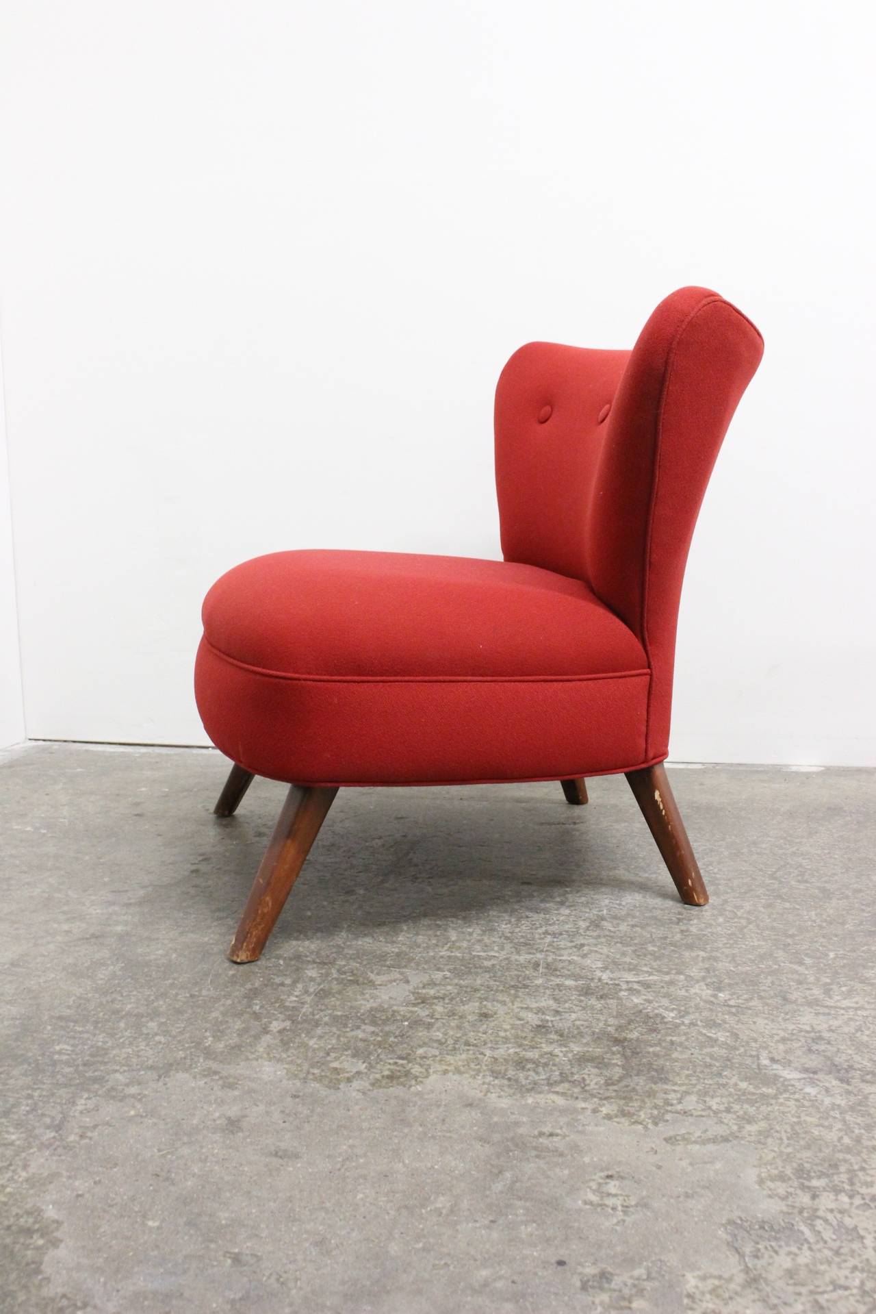 Mid-Century Modern Pair of 1940s Red Wingback Slipper Chairs in the Style of Gilbert Rohde