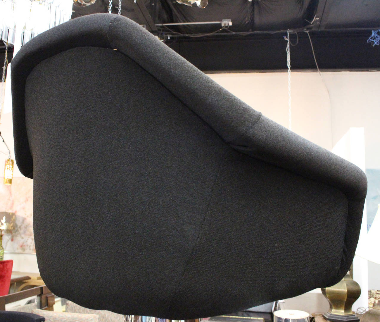 Modern Chrome Swivel Chair 2