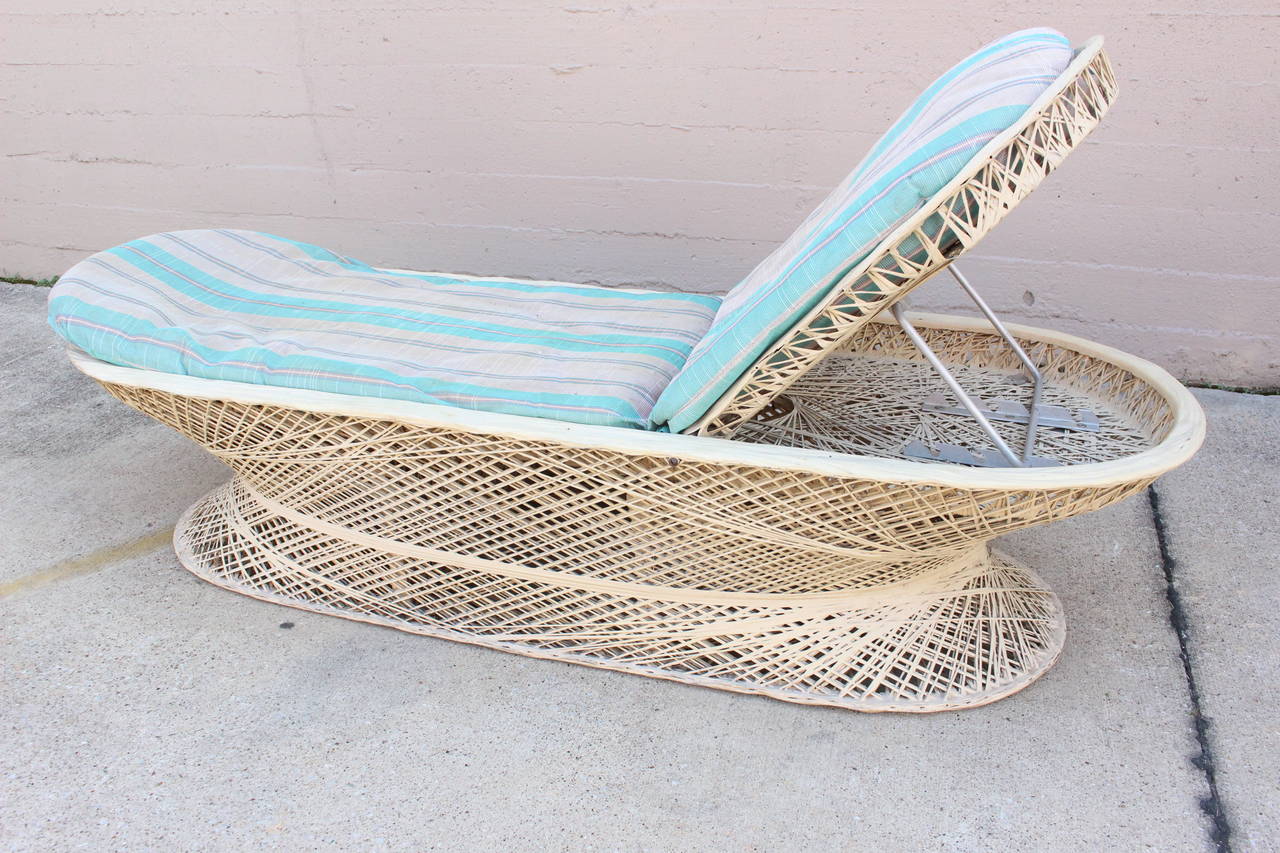 Pair of spun fiberglass chaise lounge by Russell Woodward. Perfect for summer fun in the sun! circa 1960s

dimensions: 76
