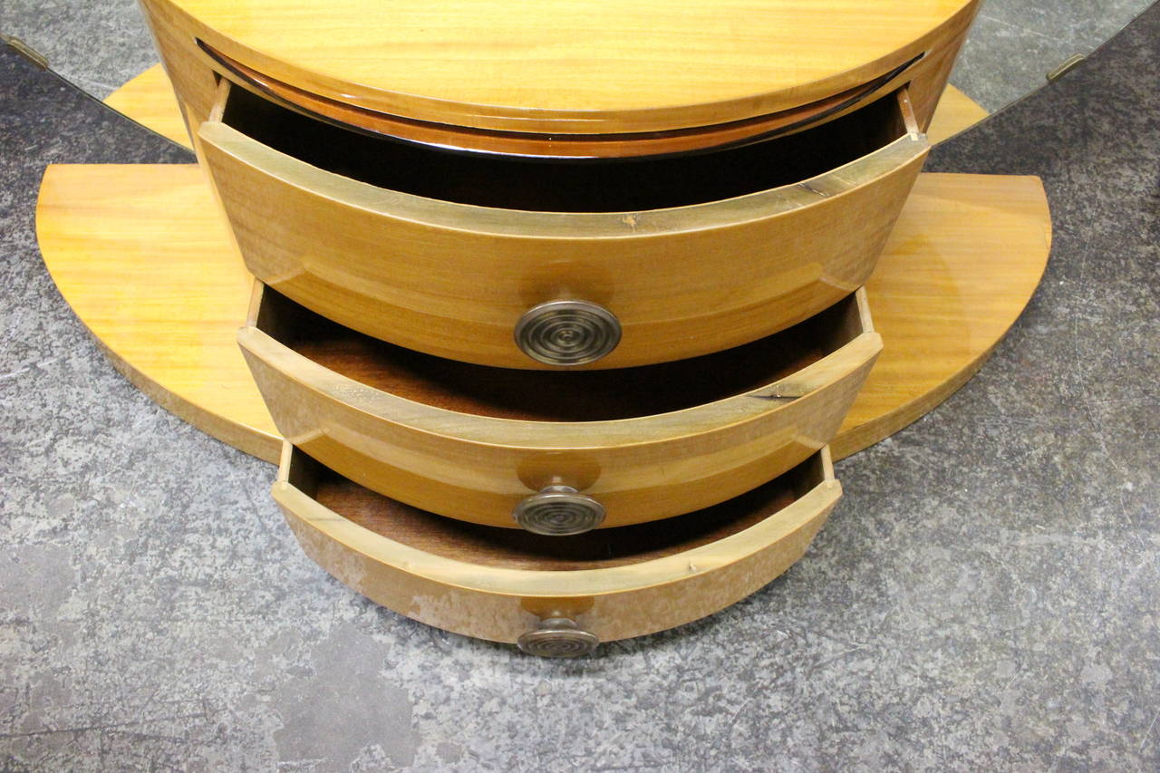 Small Deco Cabinet in the Style Widdicomb